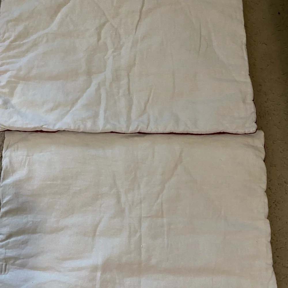 2 Pottery Barn Burgundy Velvet Quilted Standard Luxurious Pillow Covers 20 x 26